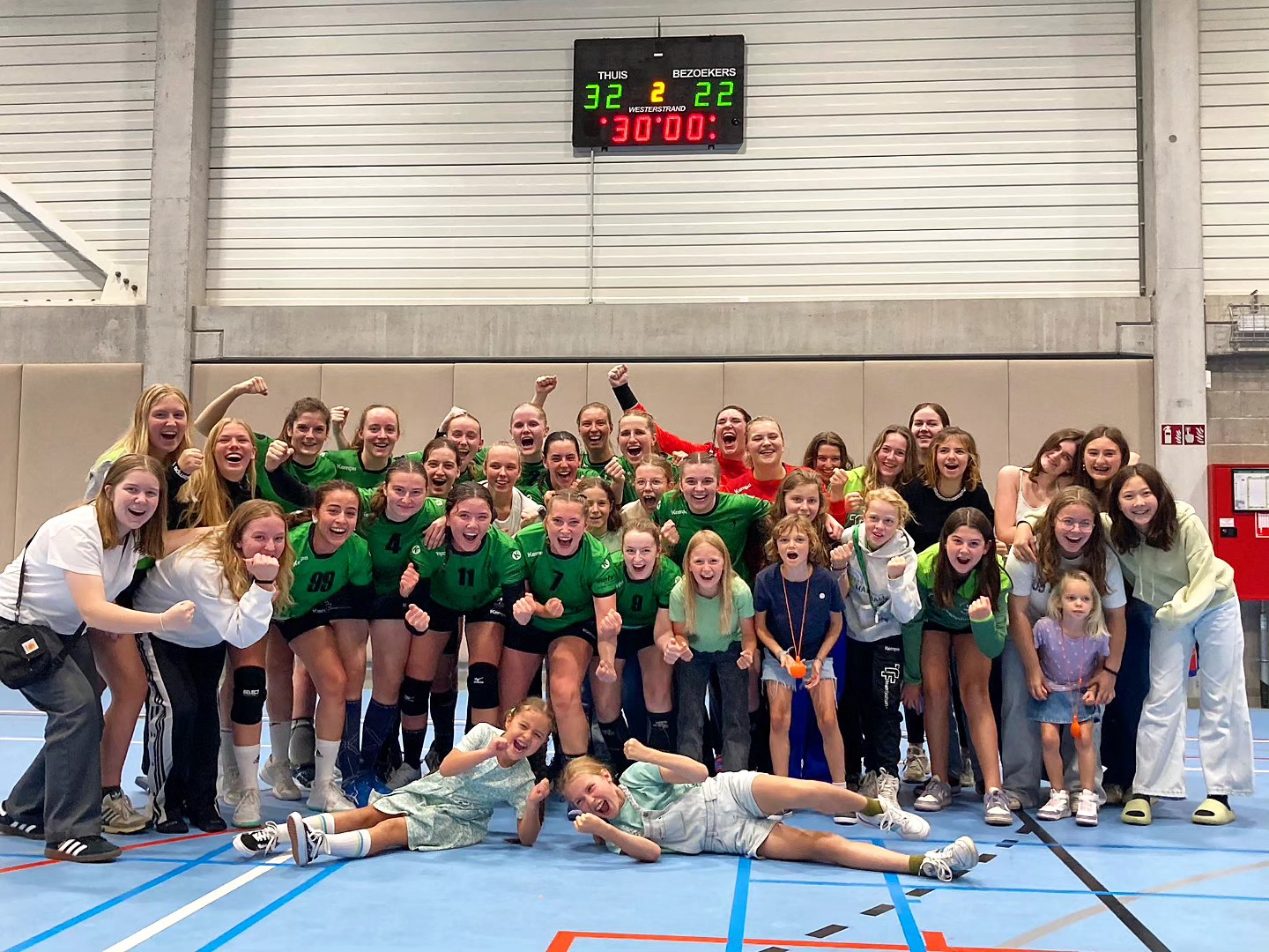 Onze M14, M16 en eerste ploeg winnen hun wedstrijden overtuigend voor de ogen van ons voltallig publiek