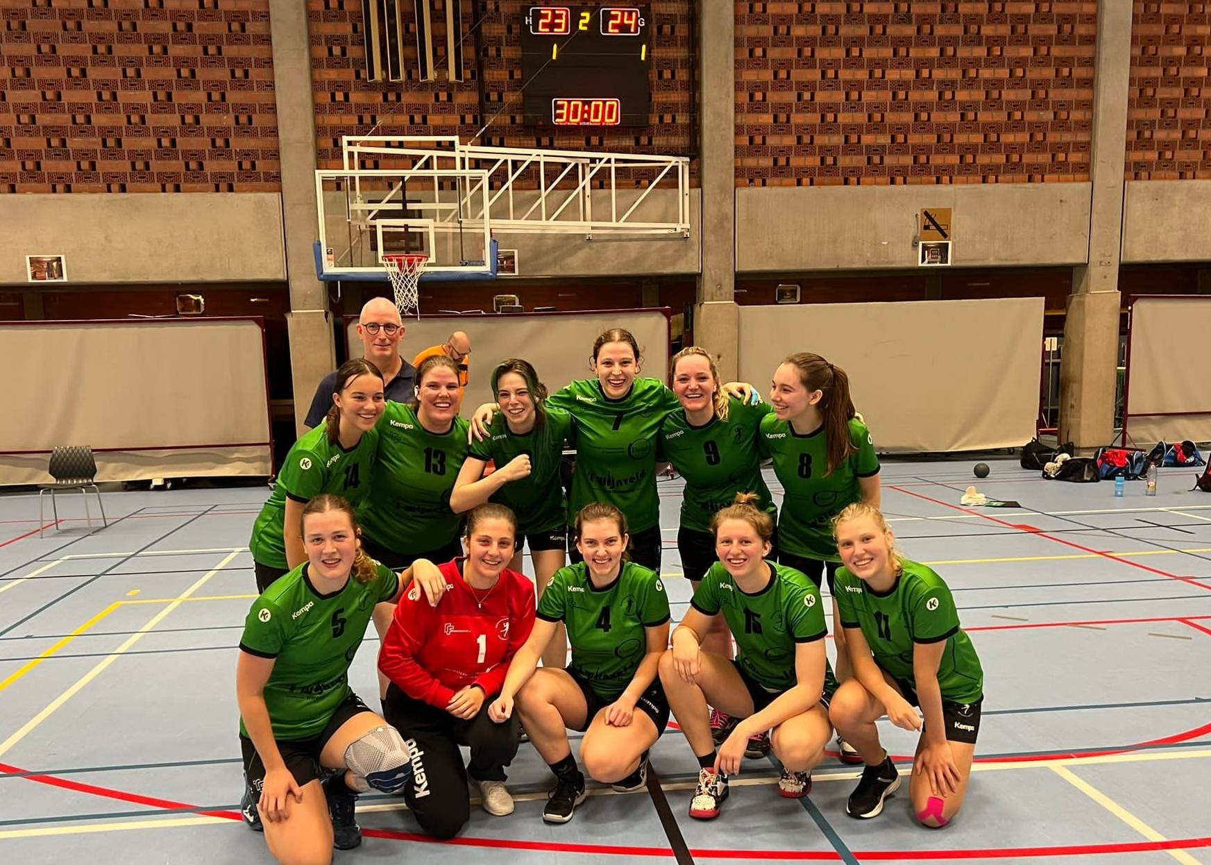 Wedstrijdverslag Regio: Evergem – DHC: 23-24